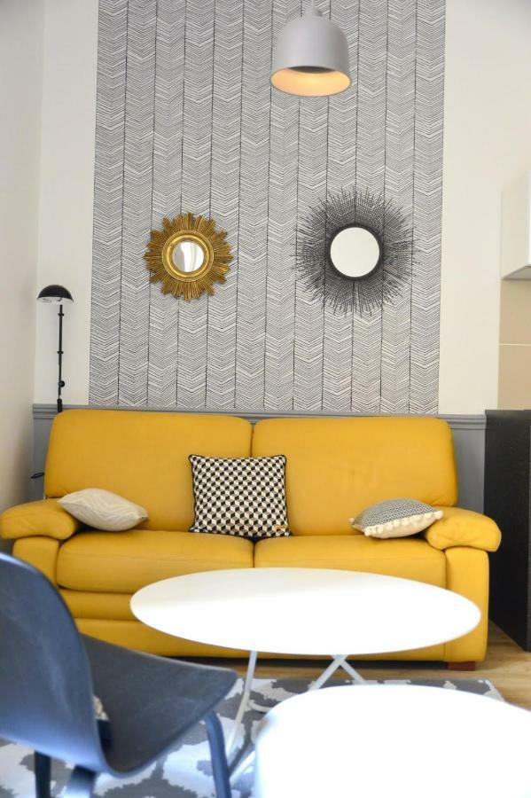 Cosy Apartment Ideally Located In The Old Town Лион Экстерьер фото