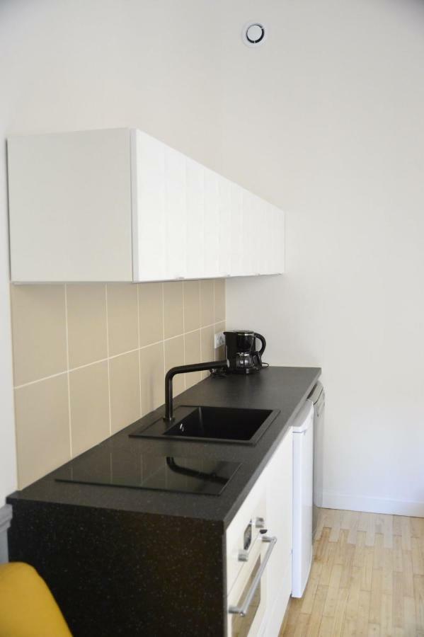 Cosy Apartment Ideally Located In The Old Town Лион Экстерьер фото