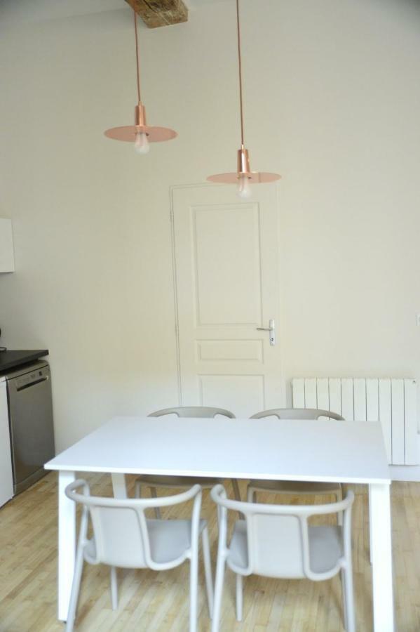 Cosy Apartment Ideally Located In The Old Town Лион Экстерьер фото