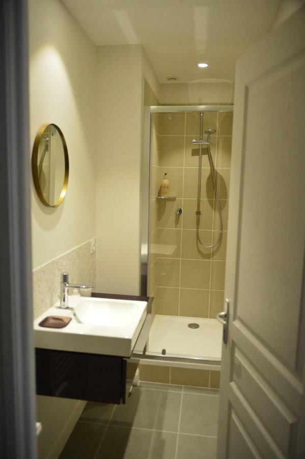 Cosy Apartment Ideally Located In The Old Town Лион Экстерьер фото